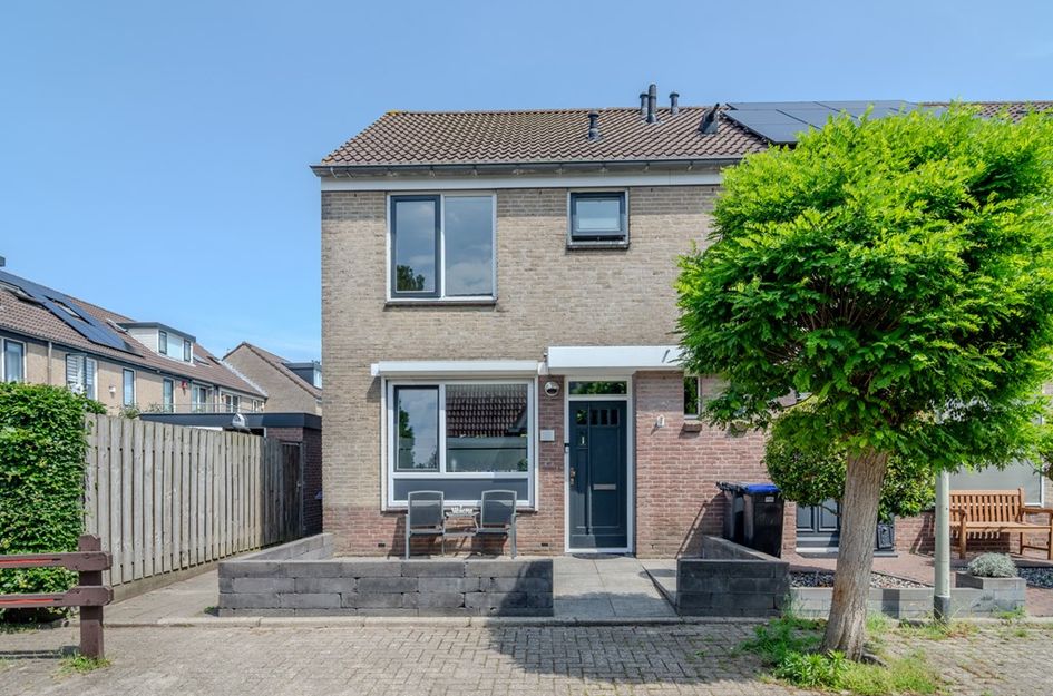 Meidoornstraat 35