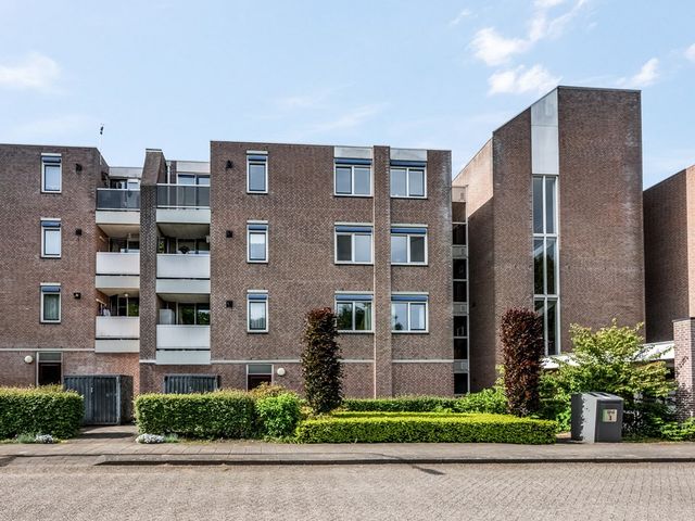 Lange Akkers 37, Ede