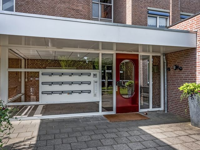 Lange Akkers 37, Ede