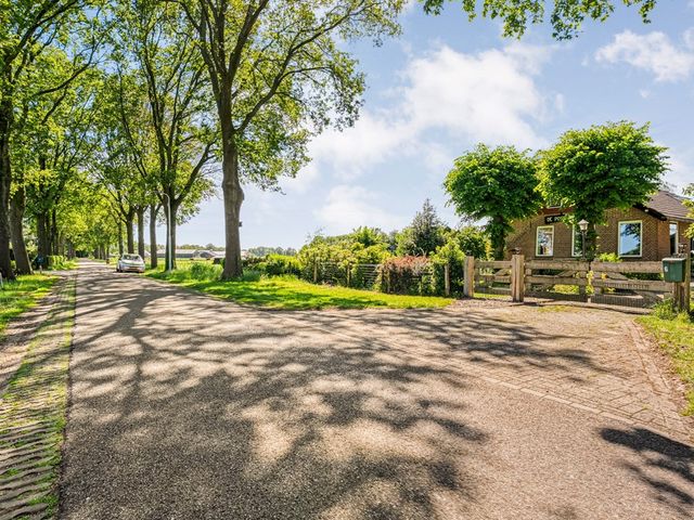 Gedempte Schuinesloot 6, Slagharen
