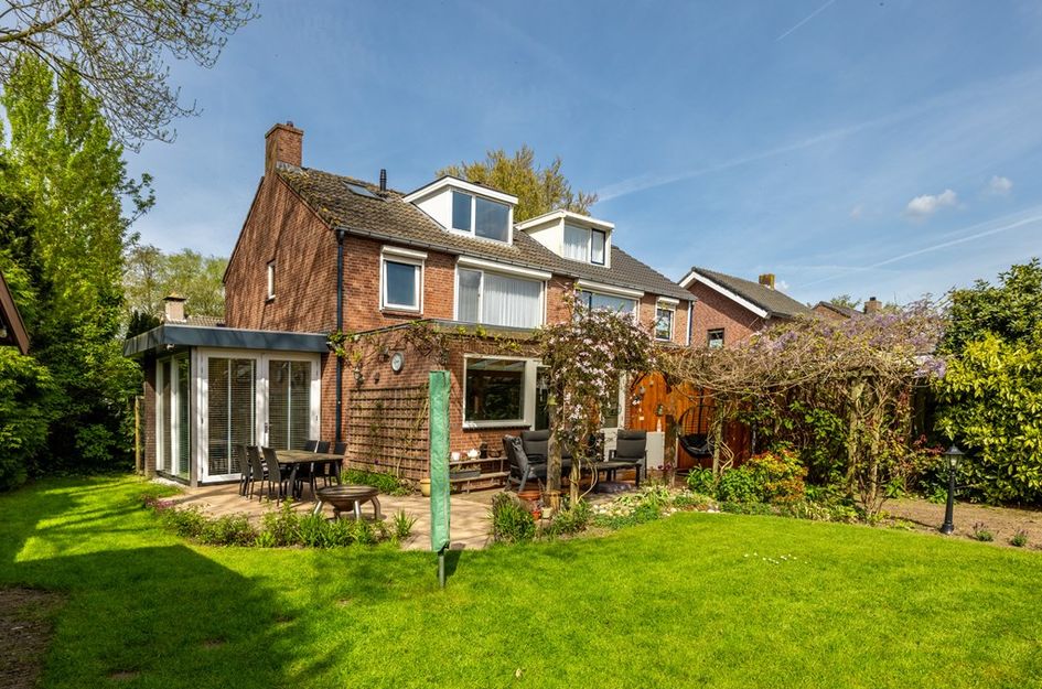 Sint Lambertusstraat 24