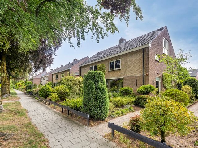Beukenlaan 8, Rhenen