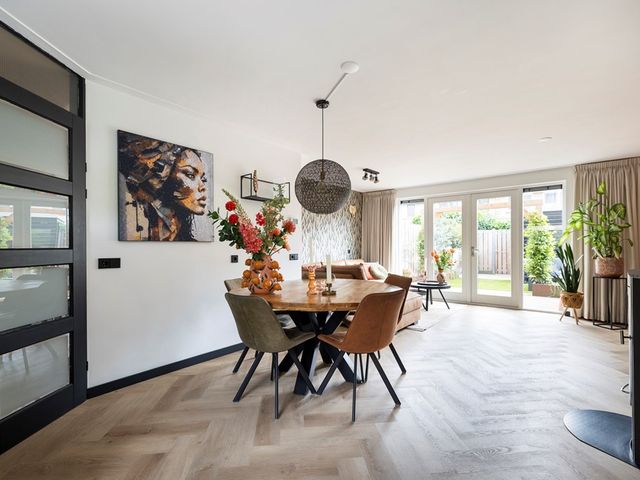 J. Paxtonstraat 41, Velserbroek