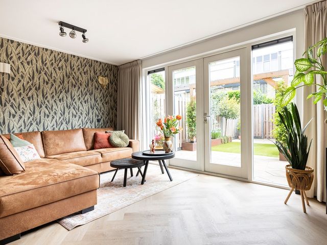 J. Paxtonstraat 41, Velserbroek