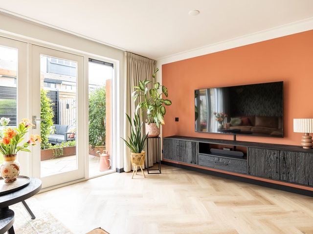 J. Paxtonstraat 41, Velserbroek