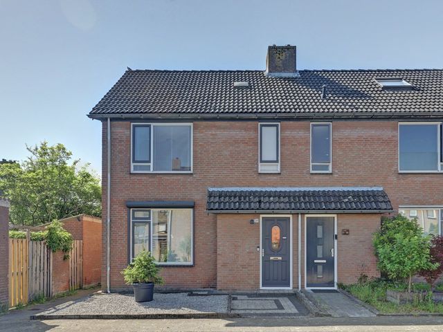 Zilvermeeuw 24, Etten-Leur