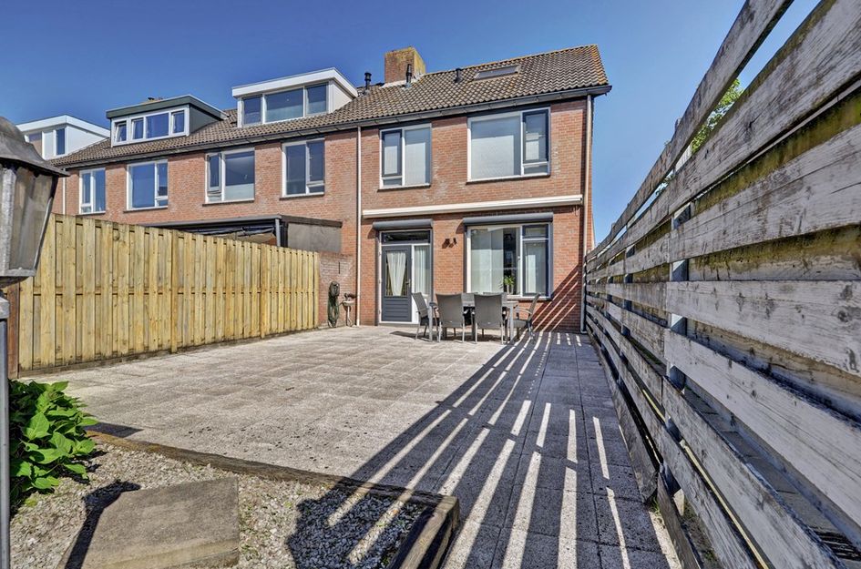 Zilvermeeuw 24