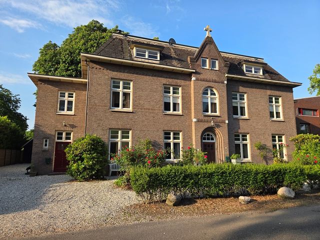 Pastoor Hagenstraat 2, Vaassen