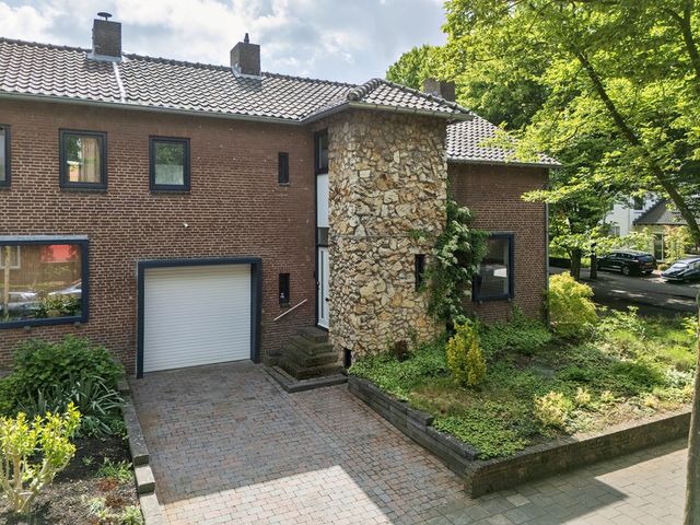 Le Bron de Vexelastraat 2, Roermond