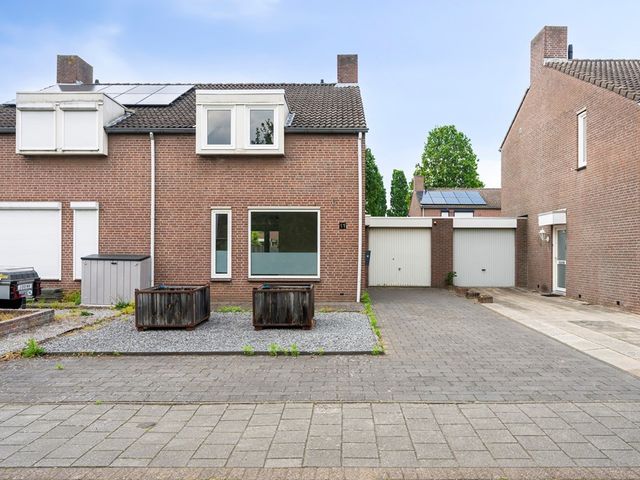 Lobeliastraat 11, Ittervoort