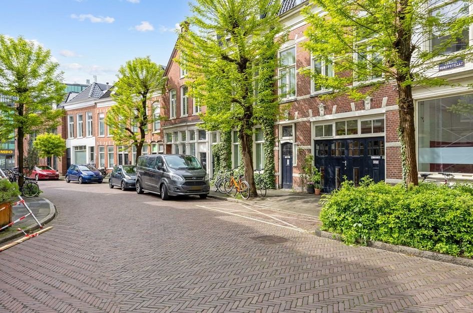 Eerste Hunzestraat 12