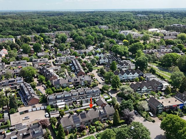 Zwaluwlaan 95, Bussum