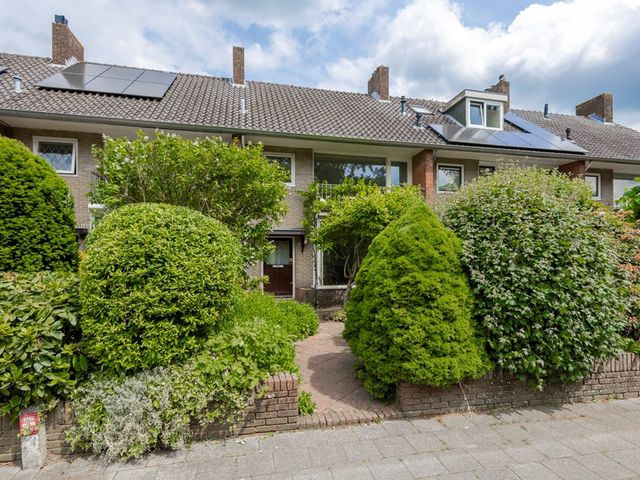 Zwaluwlaan 95, Bussum