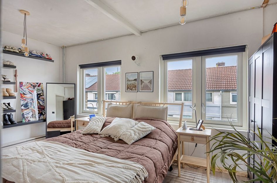 De Ruijterstraat 48