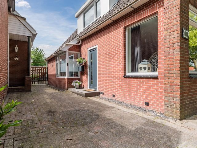 Sluiskade 107, Musselkanaal