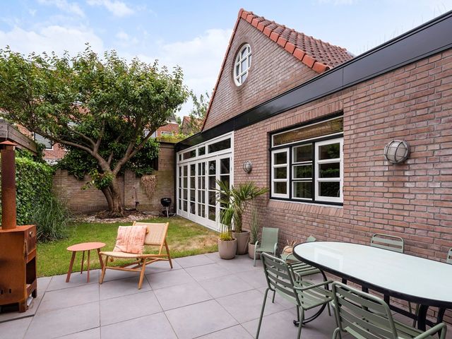 Hoekenburglaan 56, Voorburg