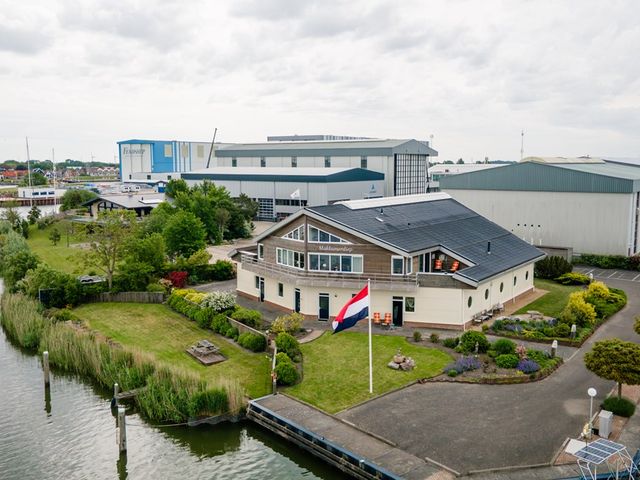Strânwei 27, Makkum