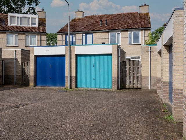 Carel Willinkplein 13, Roosendaal