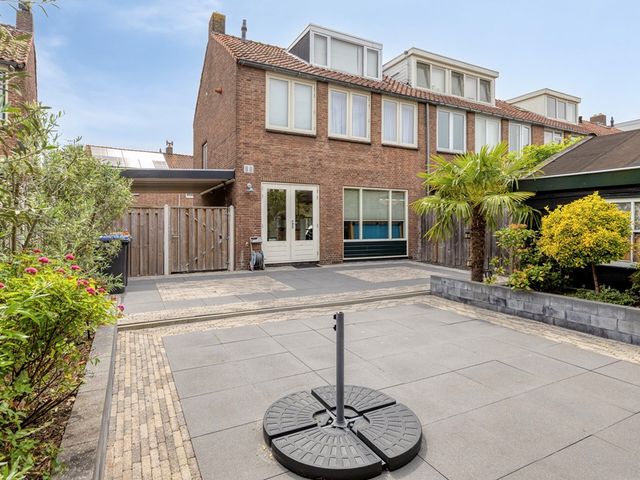 Breitnerstraat 15, Zwijndrecht