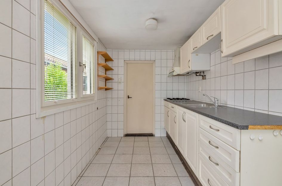 Parallelweg 77