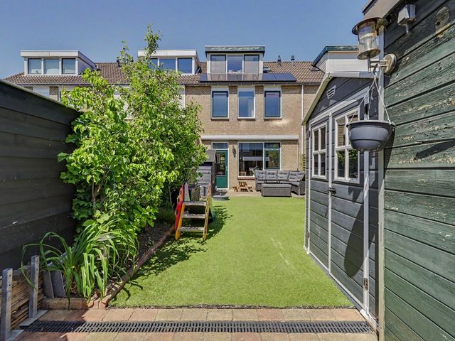 Lijster 7, Oud-Beijerland
