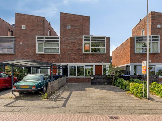 Dijkwacht 104, Leiderdorp