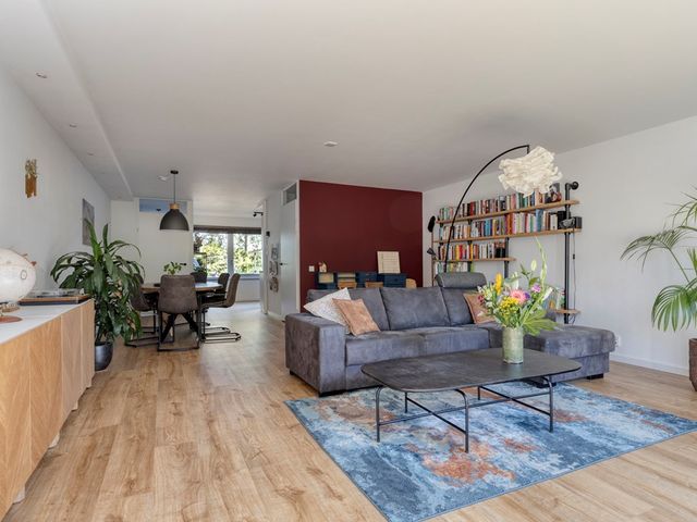 Dijkwacht 104, Leiderdorp