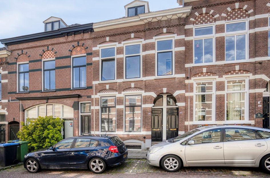 Verhuellstraat 33