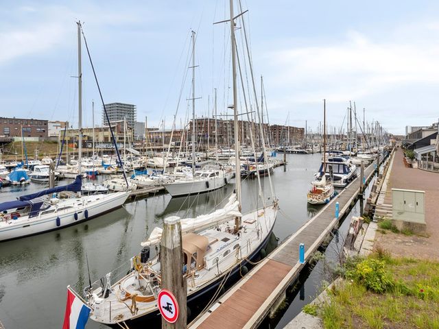 Dr. Lelykade 322, Den Haag