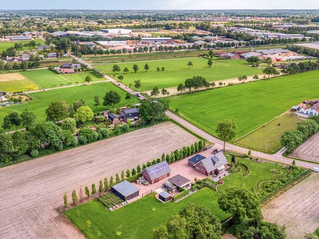 Kade 14, De Klomp