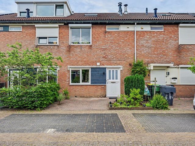 Bremstraat 6, Klaaswaal