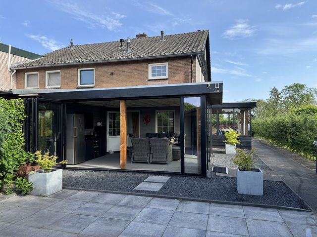 Eerbeekseweg 132, Loenen