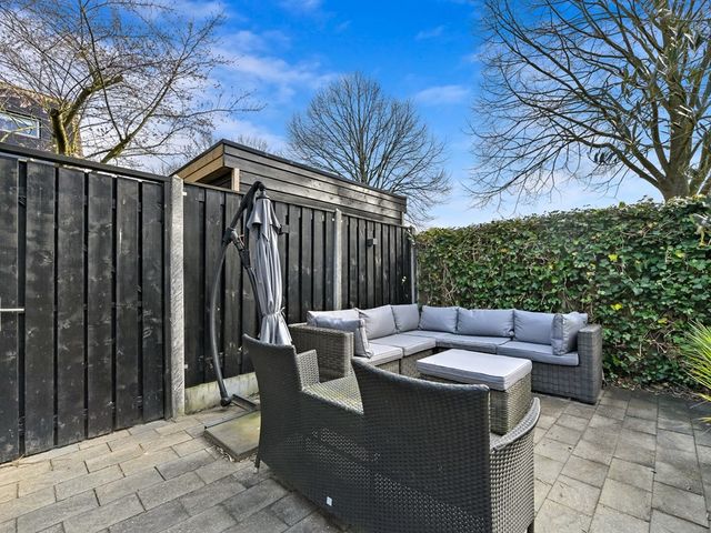 Hondsdraf 17, Maasland