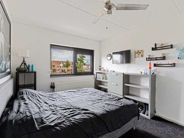 Reiskameraad 48, Eindhoven