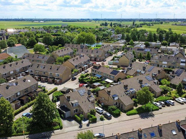Plevierstraat 1, Strijen