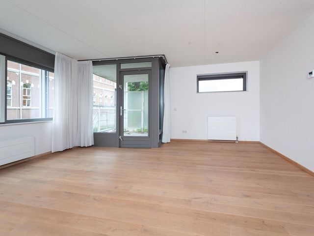 Honingerhof 1, Rotterdam