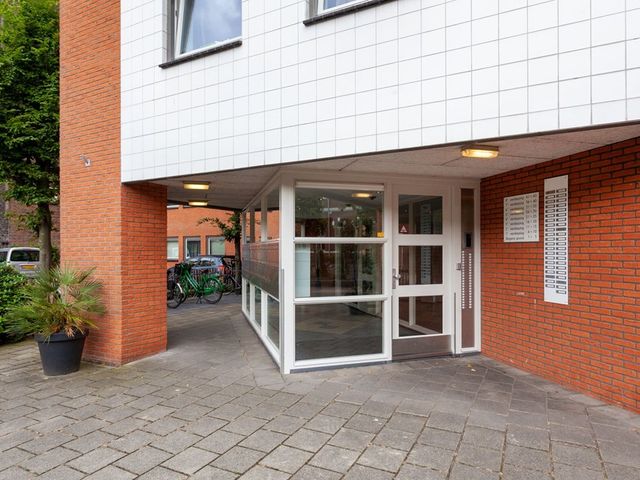 Honingerhof 1, Rotterdam