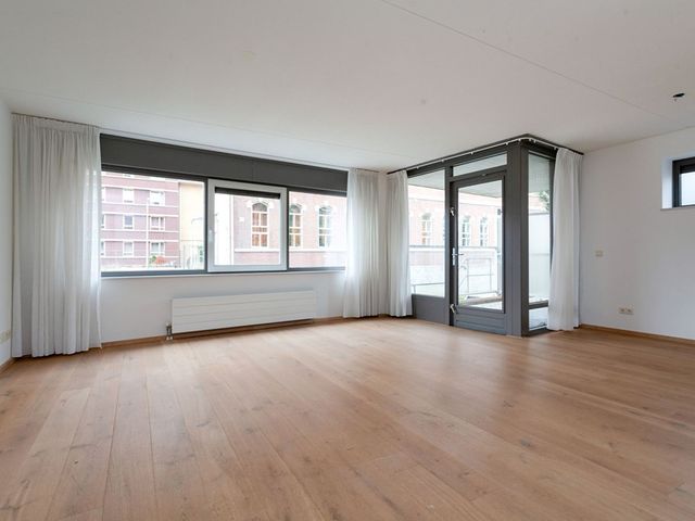 Honingerhof 1, Rotterdam