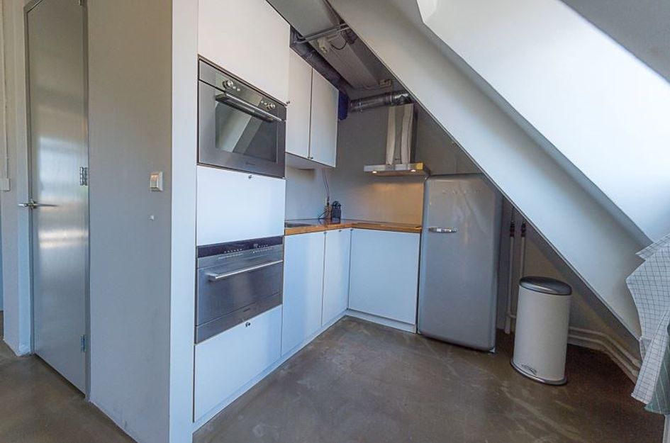 Leeuwenstraat 15B04