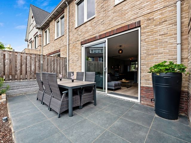 Onderling 40, Maassluis