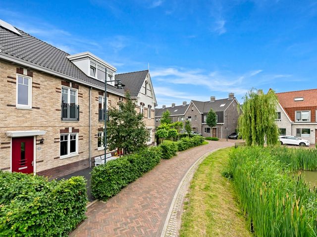 Onderling 40, Maassluis