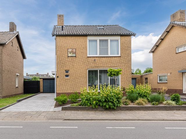 Jan Petersstraat 8, Roosteren