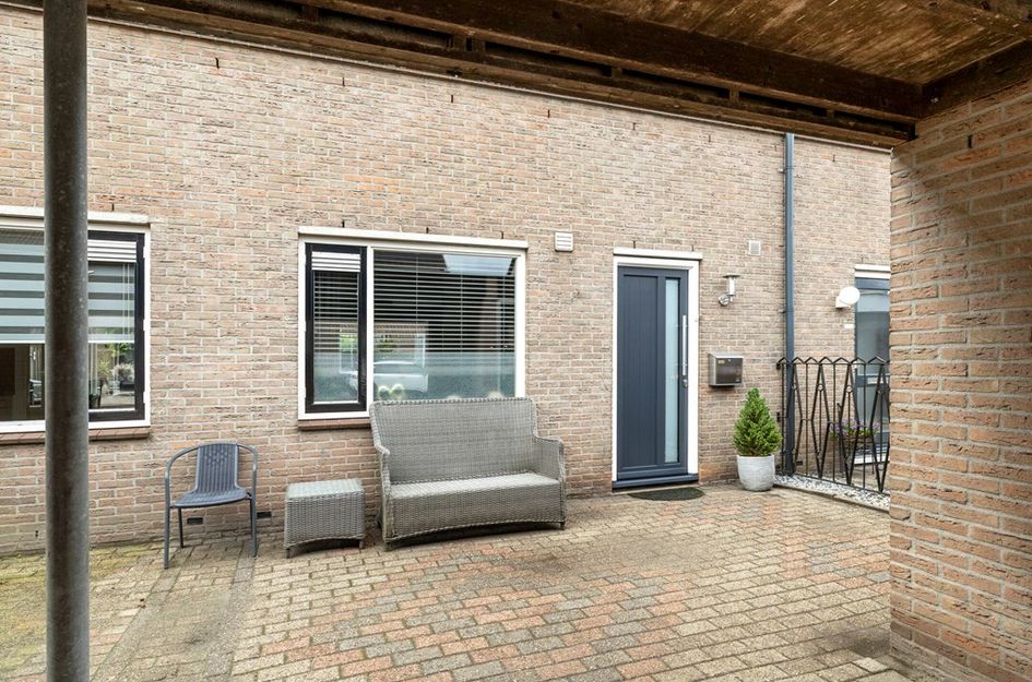 Koerierster 6