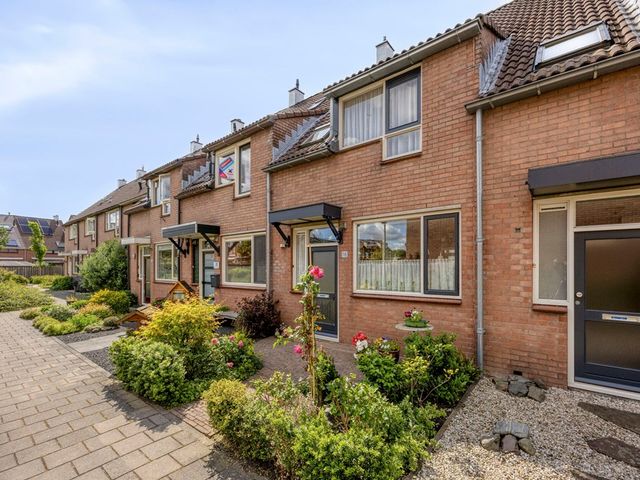 Jan de Geusrede 16, Capelle aan den IJssel