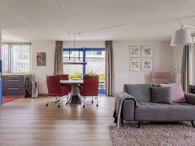Diepenbrockhof 36, Hoorn