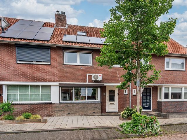 Prinsesselaan 16, Roermond