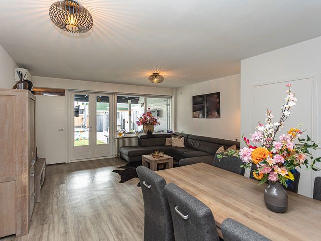 Helfrichstraat 8, Groesbeek