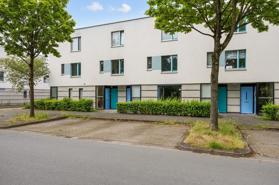 J.M. den Uylstraat 221
