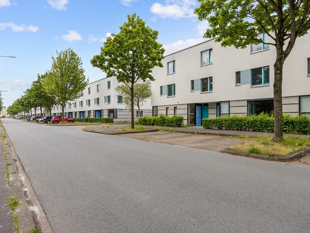 J.M. den Uylstraat 221, Groningen