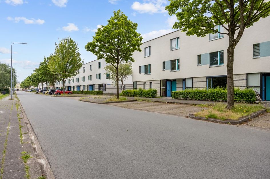 J.M. den Uylstraat 221